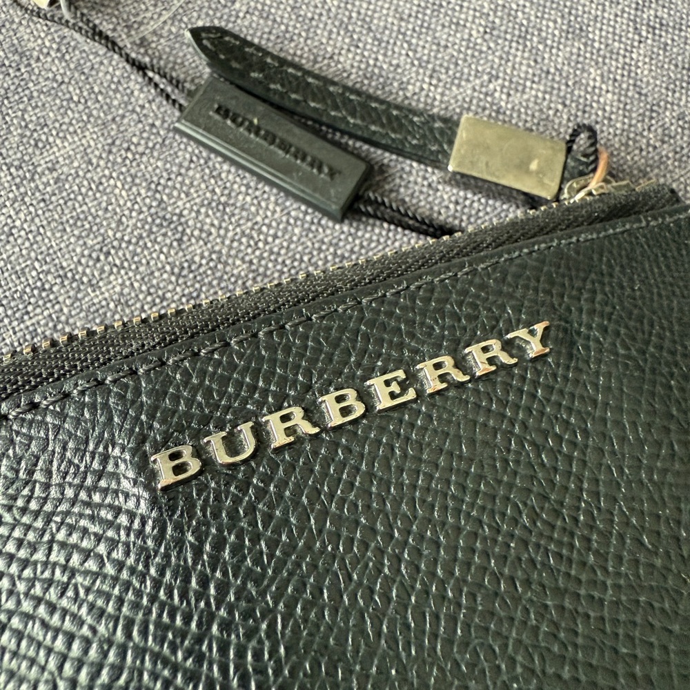 Burberry Compact Wallet - Picture 5 of 7